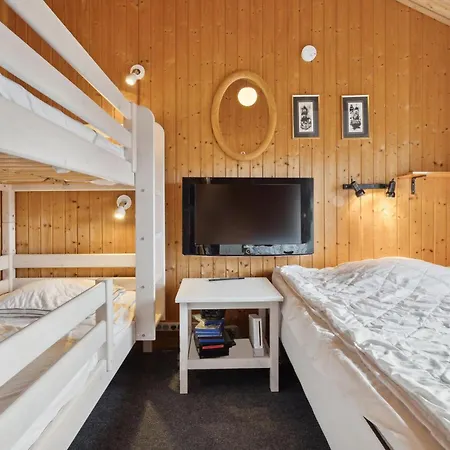 בית נופש 3 Bedroom Amazing In